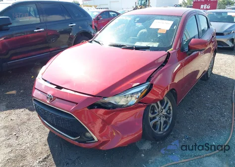 2020 Toyota Yaris Le z USA, uszkodzony, nr VIN 3MYDLBJV9LY704840